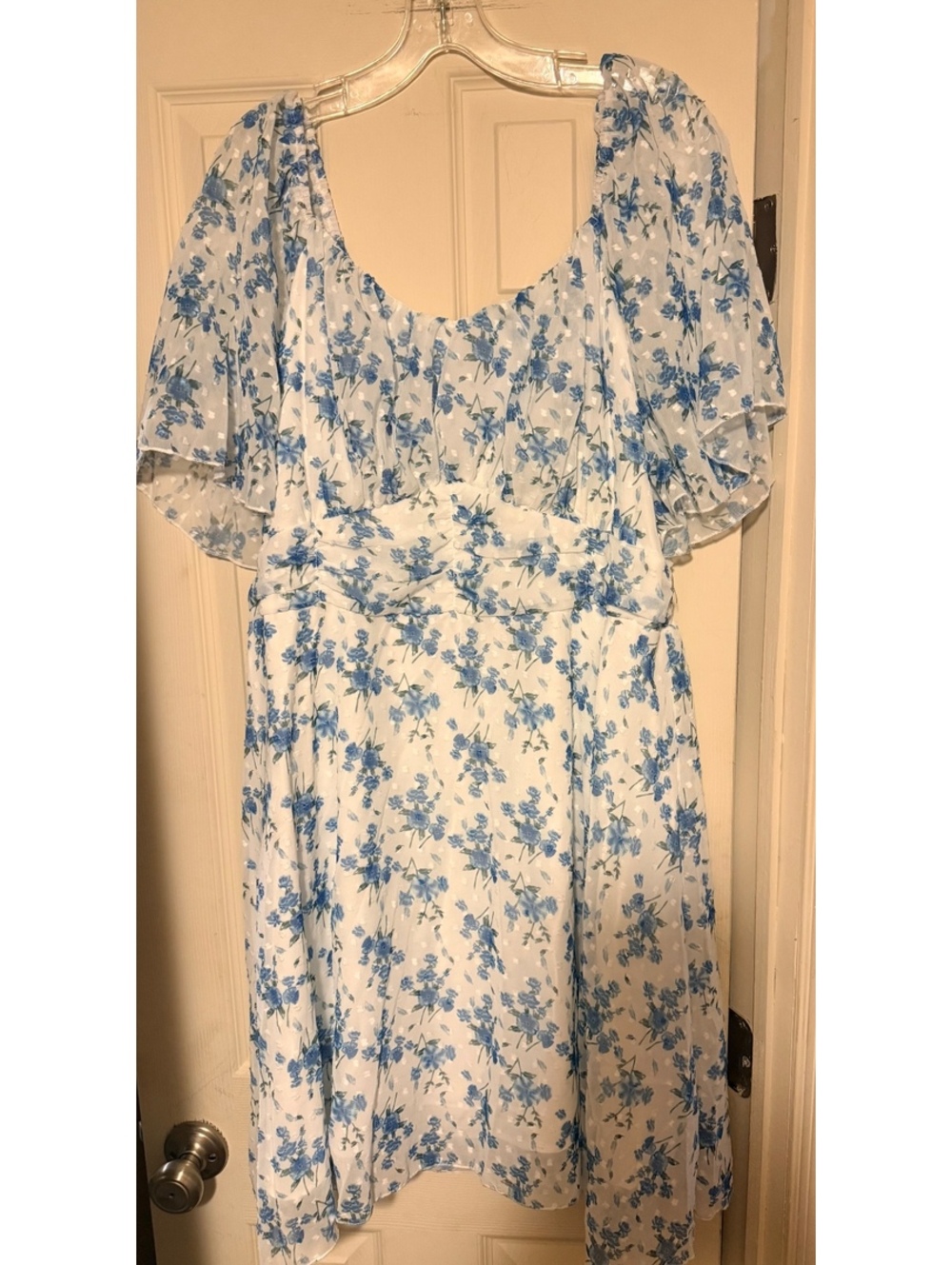 Women’s Plus SHEIN Blue White Floral Flutter Sleeve Dress 2X